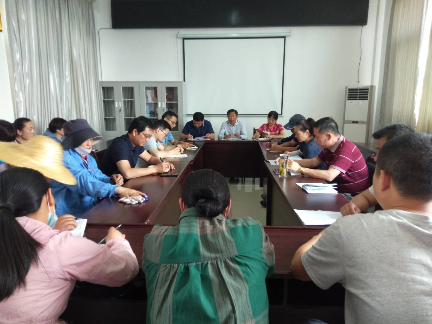 懷遠分公司召開午季收購專題會議，全面部署收購工作